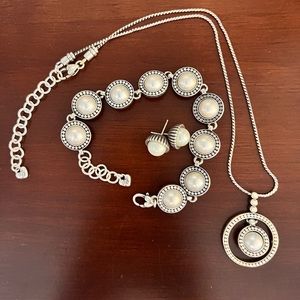 Brighton Pearl necklace, bracelet, and earrings.